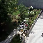 Ng Natural Garden